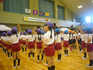 みんなで体操!「ゴゴゴ〜!」の声が体育館中に響きました!