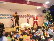 H25 12月9日 「おもちつきとクリスマス会が行われました。」