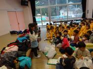 H26 1月30日 「お買い物ごっこで倉梯第二小学校(1年生)と交流会!」