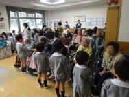 老人ホームを訪問